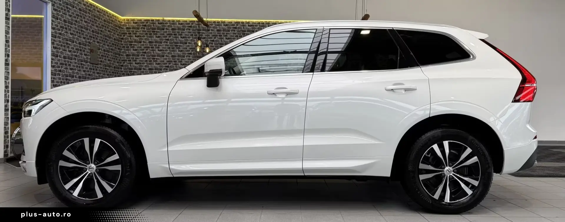 Volvo XC60 Momentum Pro H&K KAMERA NAVI