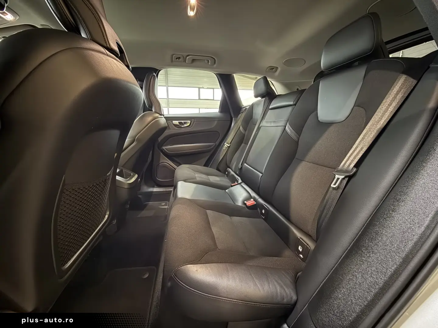 Volvo XC60 Momentum Pro H&K KAMERA NAVI