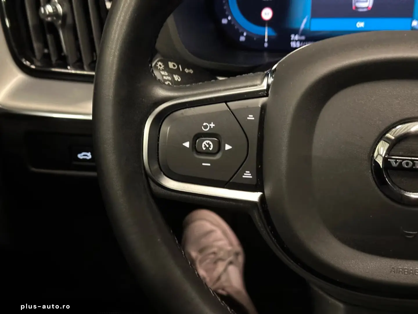 Volvo XC60 Core  19Zoll AHK Winter-Paket