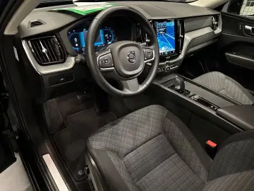 Volvo XC60 Core  19Zoll AHK Winter-Paket