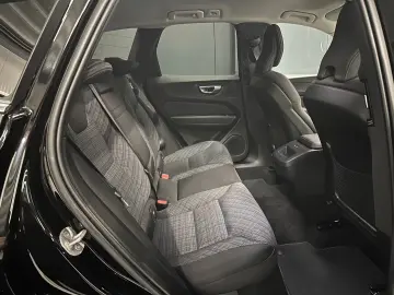 Volvo XC60 Core  19Zoll AHK Winter-Paket