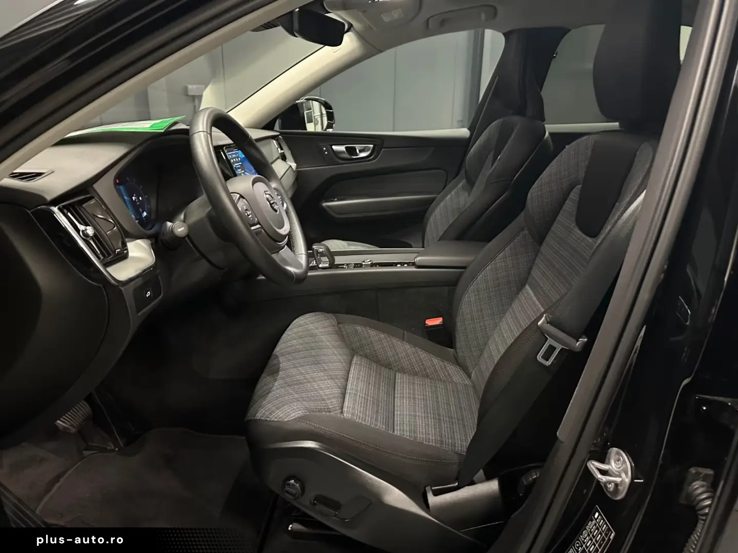 Volvo XC60 Core  19Zoll AHK Winter-Paket