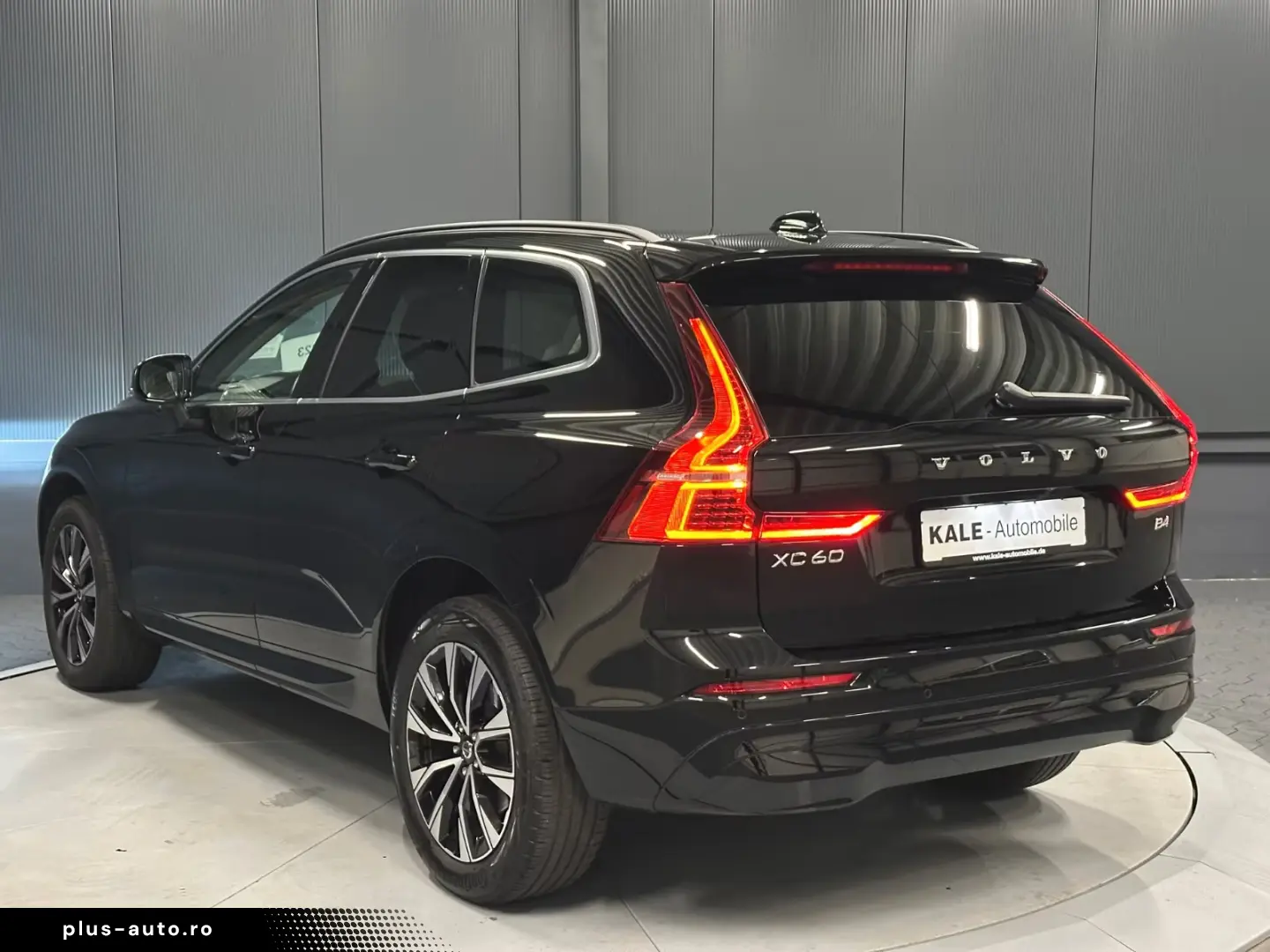 Volvo XC60 Core  19Zoll AHK Winter-Paket