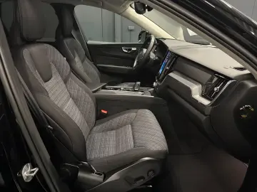 Volvo XC60 Core  19Zoll AHK Winter-Paket