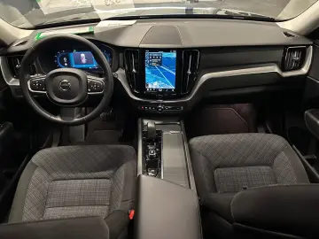 Volvo XC60 Core  19Zoll AHK Winter-Paket