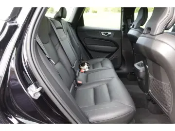 Volvo XC60 B4 AWD Inscription PDC RFK V-LED