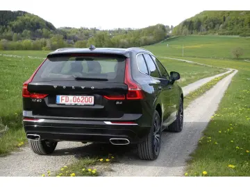 Volvo XC60 B4 AWD Inscription PDC RFK V-LED