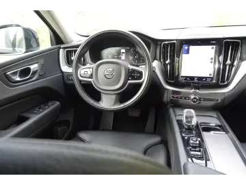 Volvo XC60 B4 AWD Inscription PDC RFK V-LED