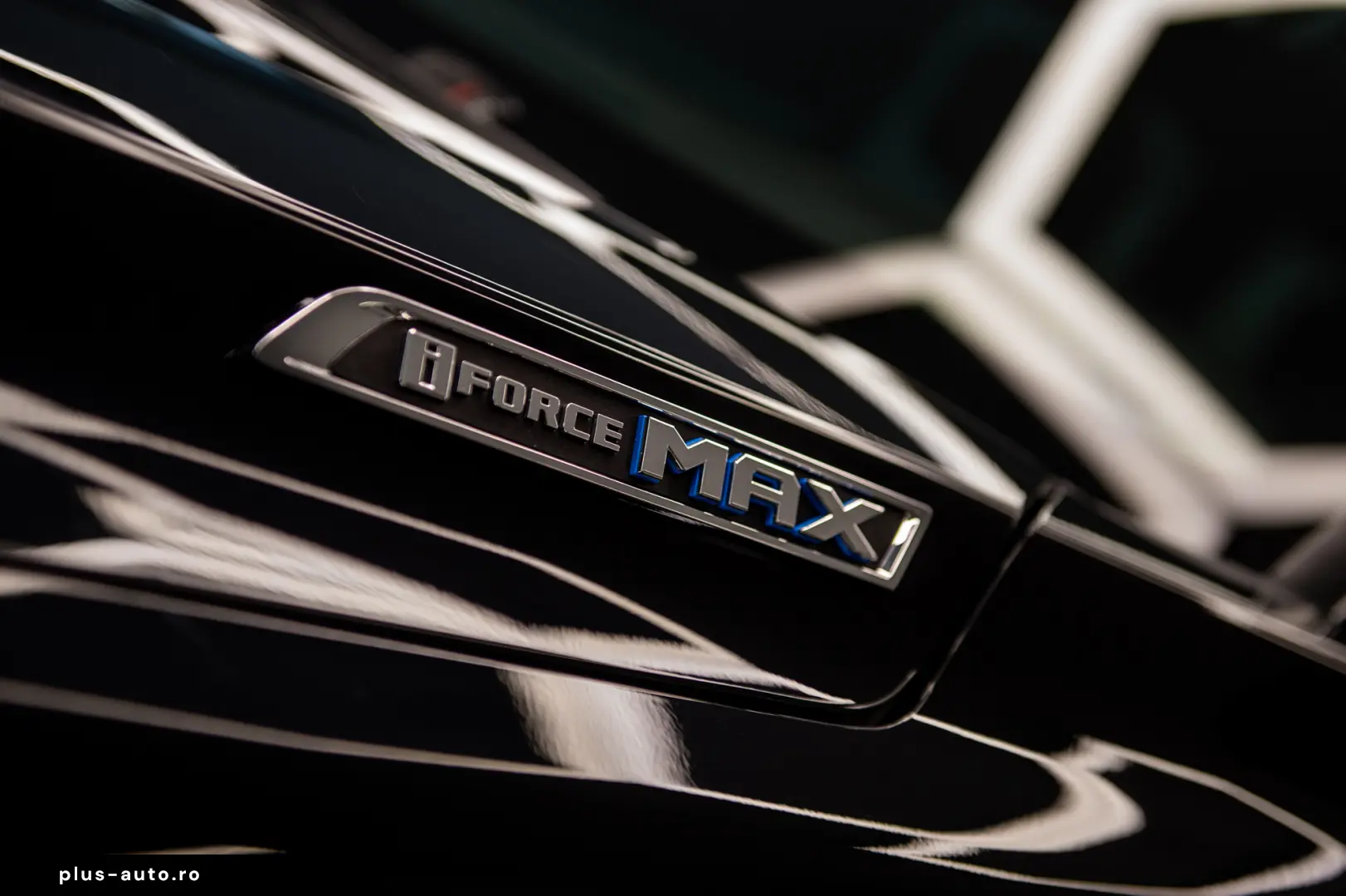 Toyota Sequoia Platinum 3.5 V6 i-FORCE MAX Hybrid 4WD ECT-i