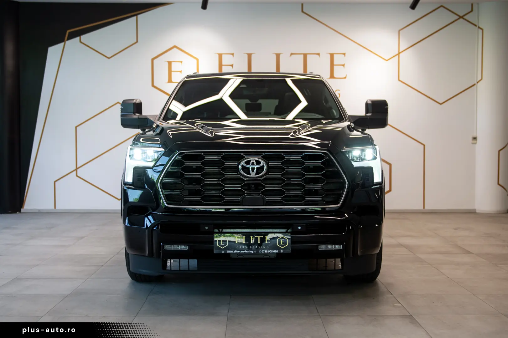 Toyota Sequoia Platinum 3.5 V6 i-FORCE MAX Hybrid 4WD ECT-i