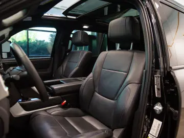 Toyota Sequoia Platinum 3.5 V6 i-FORCE MAX Hybrid 4WD ECT-i