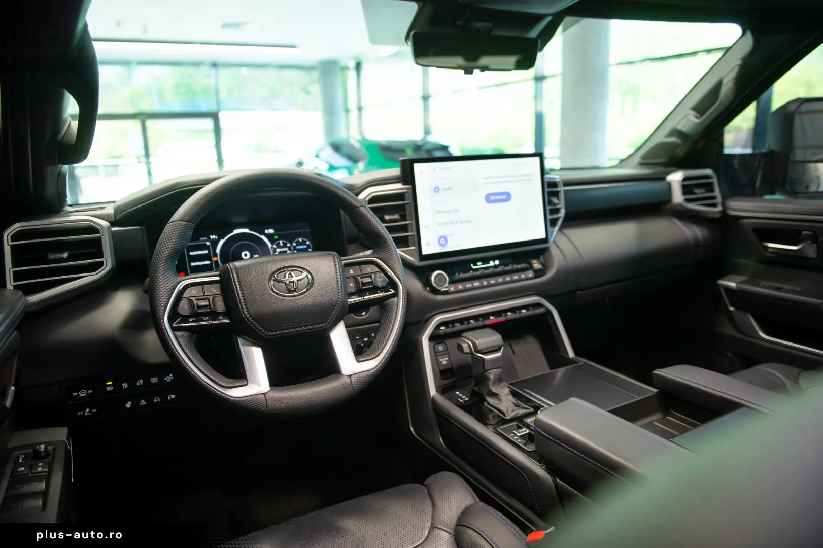 Toyota Sequoia Platinum 3.5 V6 i-FORCE MAX Hybrid 4WD ECT-i