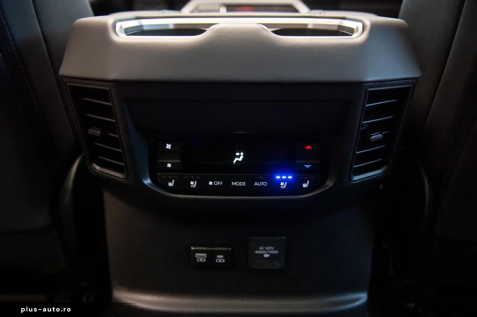 Toyota Sequoia Platinum 3.5 V6 i-FORCE MAX Hybrid 4WD ECT-i