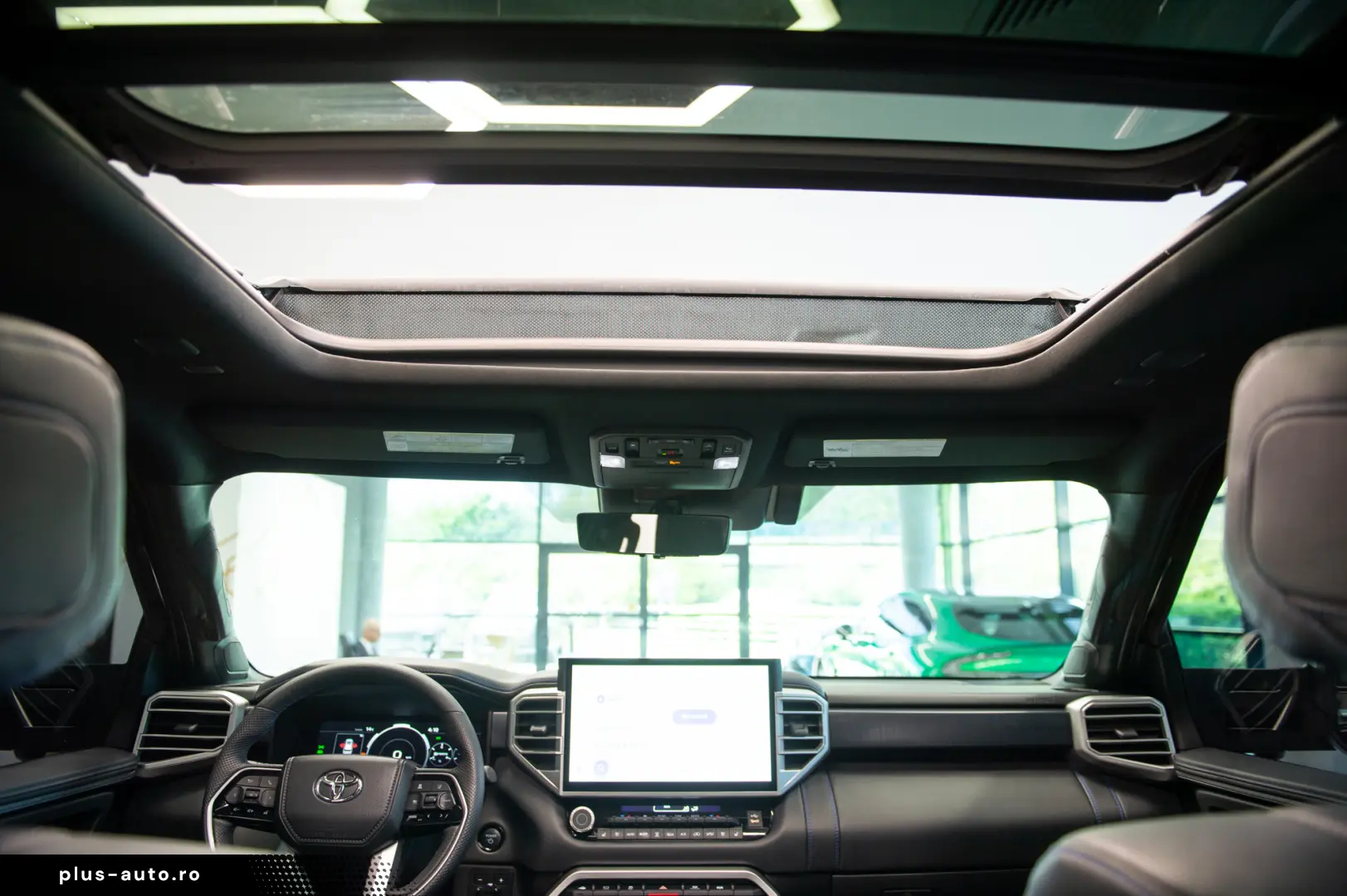 Toyota Sequoia Platinum 3.5 V6 i-FORCE MAX Hybrid 4WD ECT-i