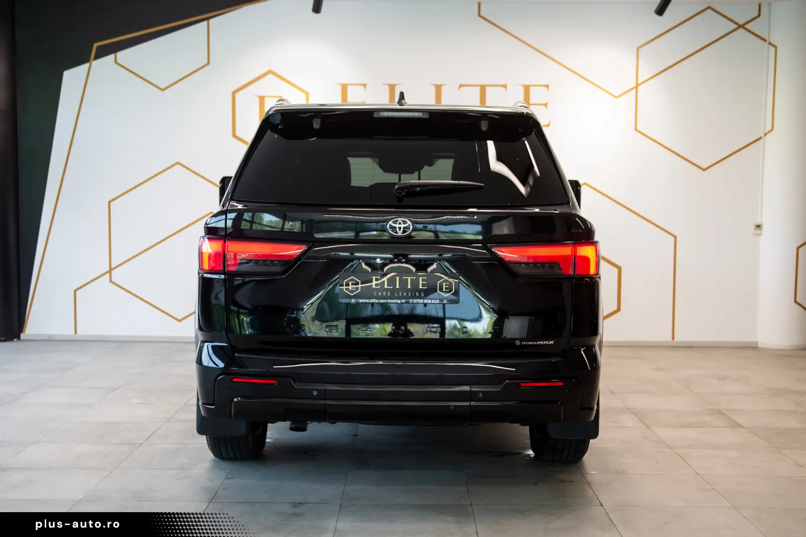 Toyota Sequoia Platinum 3.5 V6 i-FORCE MAX Hybrid 4WD ECT-i