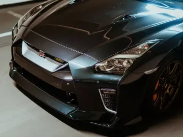 Nissan GT-R T-SPEC 1 of 1 EU-SPEC Midnight Purple
