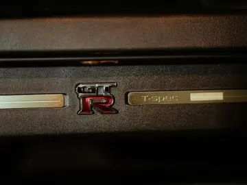 Nissan GT-R T-SPEC 1 of 1 EU-SPEC Midnight Purple