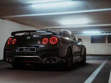 Nissan GT-R T-SPEC 1 of 1 EU-SPEC Midnight Purple