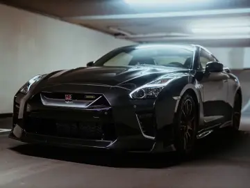 Nissan GT-R T-SPEC 1 of 1 EU-SPEC Midnight Purple