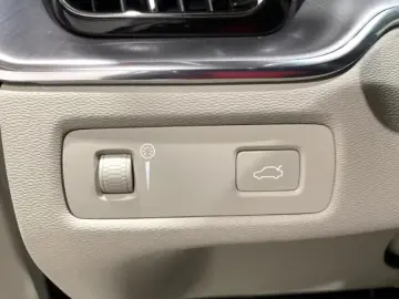 Volvo XC60 B4 Diesel Momentum Pro Automatik