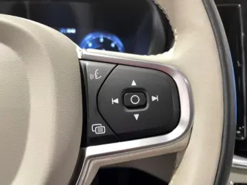 Volvo XC60 B4 Diesel Momentum Pro Automatik