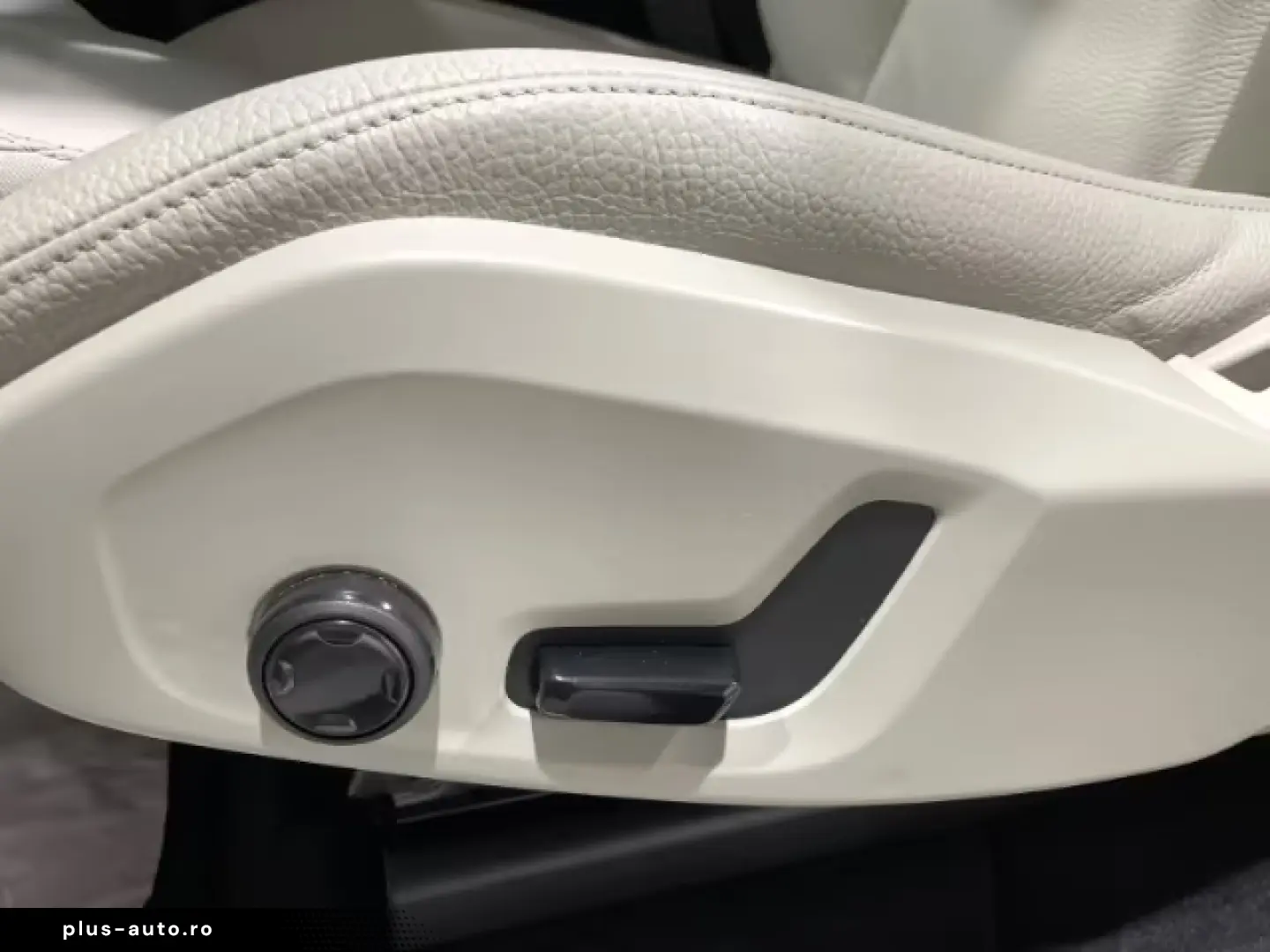 Volvo XC60 B4 Diesel Momentum Pro Automatik