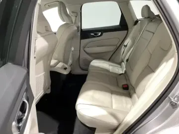 Volvo XC60 B4 Diesel Momentum Pro Automatik