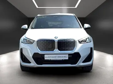 BMW iX1 30 xDrive M Sport LED Navi  Alcantara 18 DAB