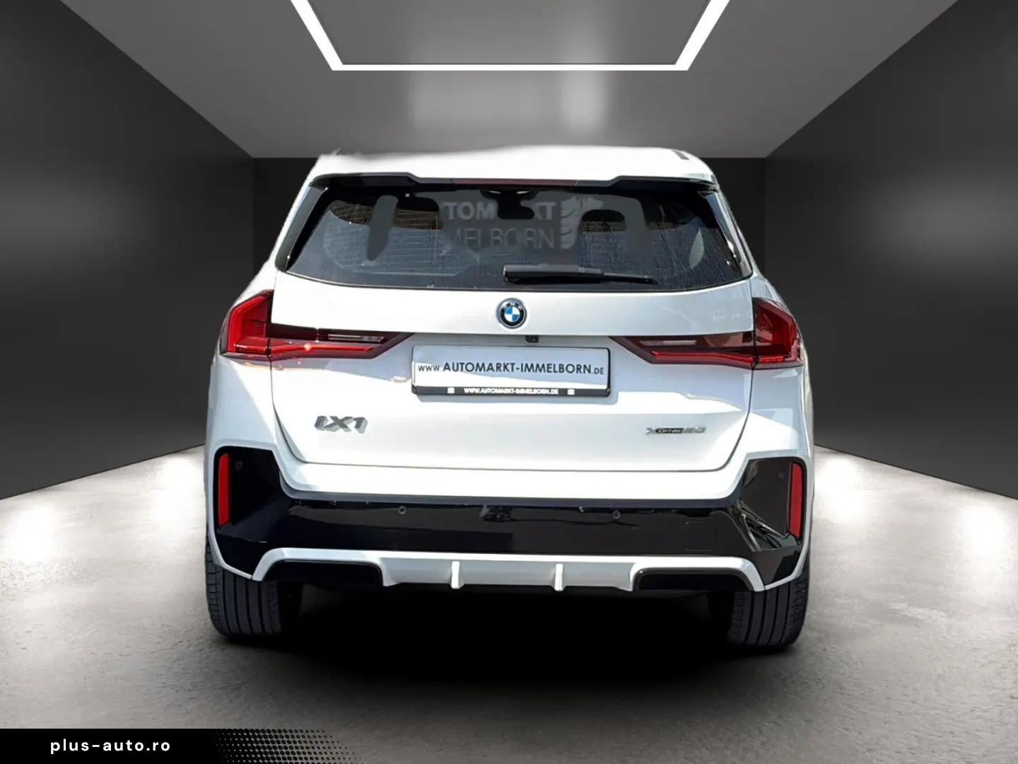 BMW iX1 30 xDrive M Sport LED Navi  Alcantara 18 DAB