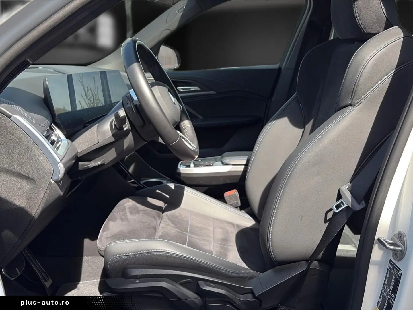 BMW iX1 30 xDrive M Sport LED Navi  Alcantara 18 DAB