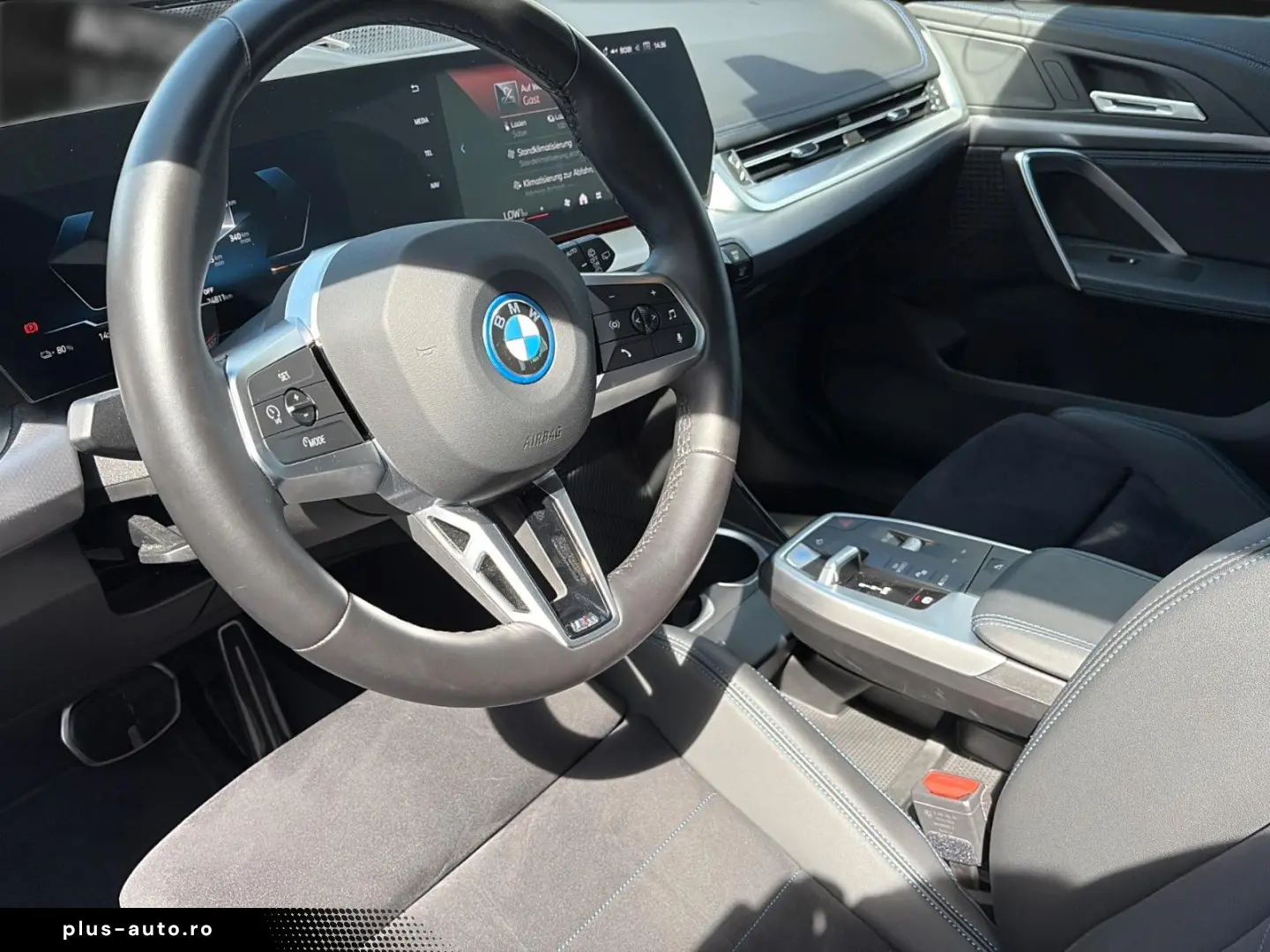 BMW iX1 30 xDrive M Sport LED Navi  Alcantara 18 DAB