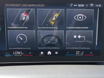 BMW iX1 30 xDrive M Sport LED Navi  Alcantara 18 DAB