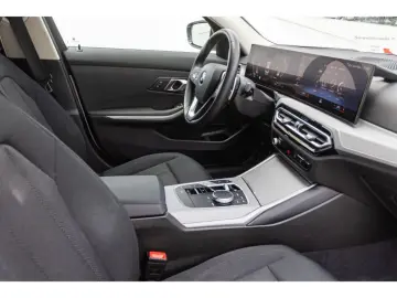 BMW 320 d Navi DAB HUD LED RFK e-Sitze PDCv h  Temp