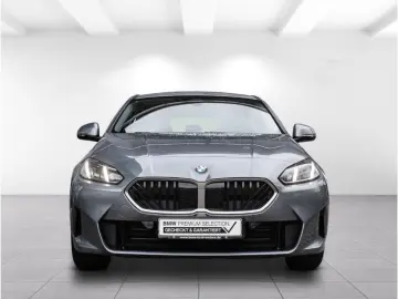 BMW 120  Navi DAB LED Temp SHZ Rückfahrkamera PDCv h