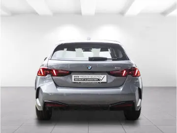 BMW 120  Navi DAB LED Temp SHZ Rückfahrkamera PDCv h