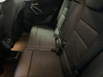 BMW X2 sDrive18d AHK Driv.Assist  LiveCockpitProf