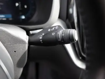 Volvo XC60 B4 Core SHZ LEDER KAMERA NAVI