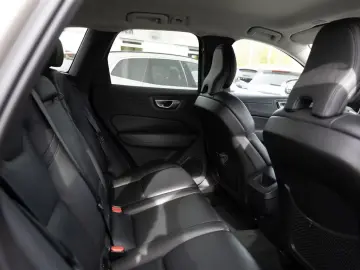 Volvo XC60 B4 Core SHZ LEDER KAMERA NAVI