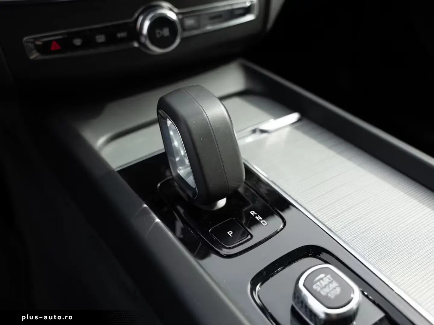 Volvo XC60 B4 Core SHZ LEDER KAMERA NAVI
