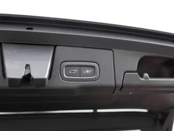 Volvo XC60 B4 Core SHZ LEDER KAMERA NAVI