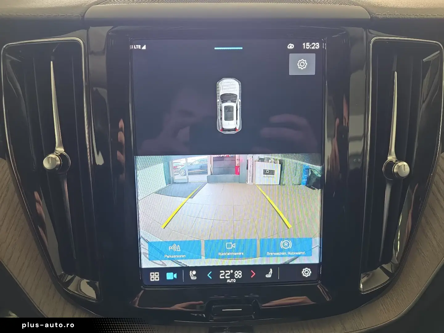 Volvo XC60 B4 (D) Inscription AWD Leder Kamera
