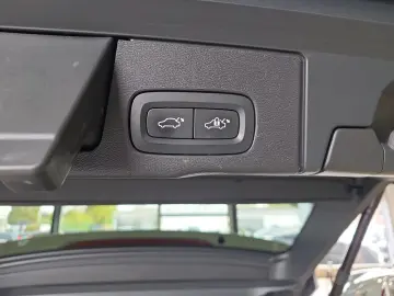 Volvo XC60 B4 (D) Inscription AWD Leder Kamera