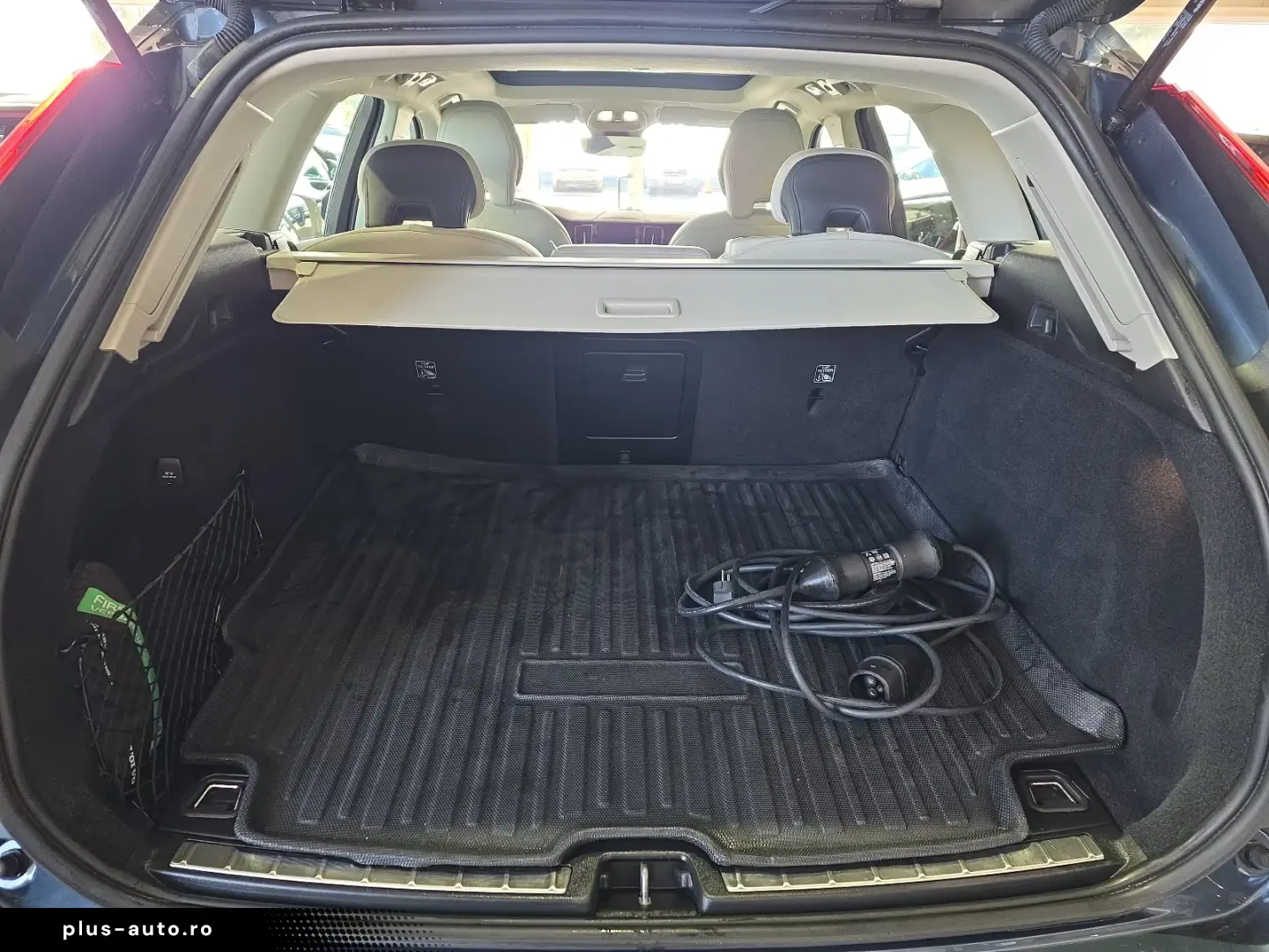 Volvo XC60 T6 Essential Recharge AWD Kamera