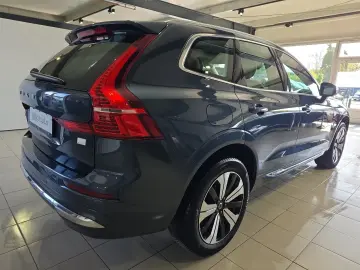 Volvo XC60 T6 Essential Recharge AWD Kamera