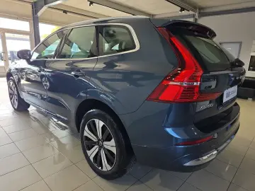 Volvo XC60 T6 Essential Recharge AWD Kamera