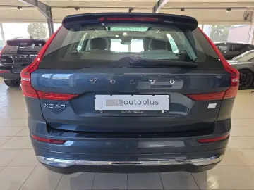 Volvo XC60 T6 Essential Recharge AWD Kamera