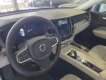 Volvo XC60 T6 Essential Recharge AWD Kamera
