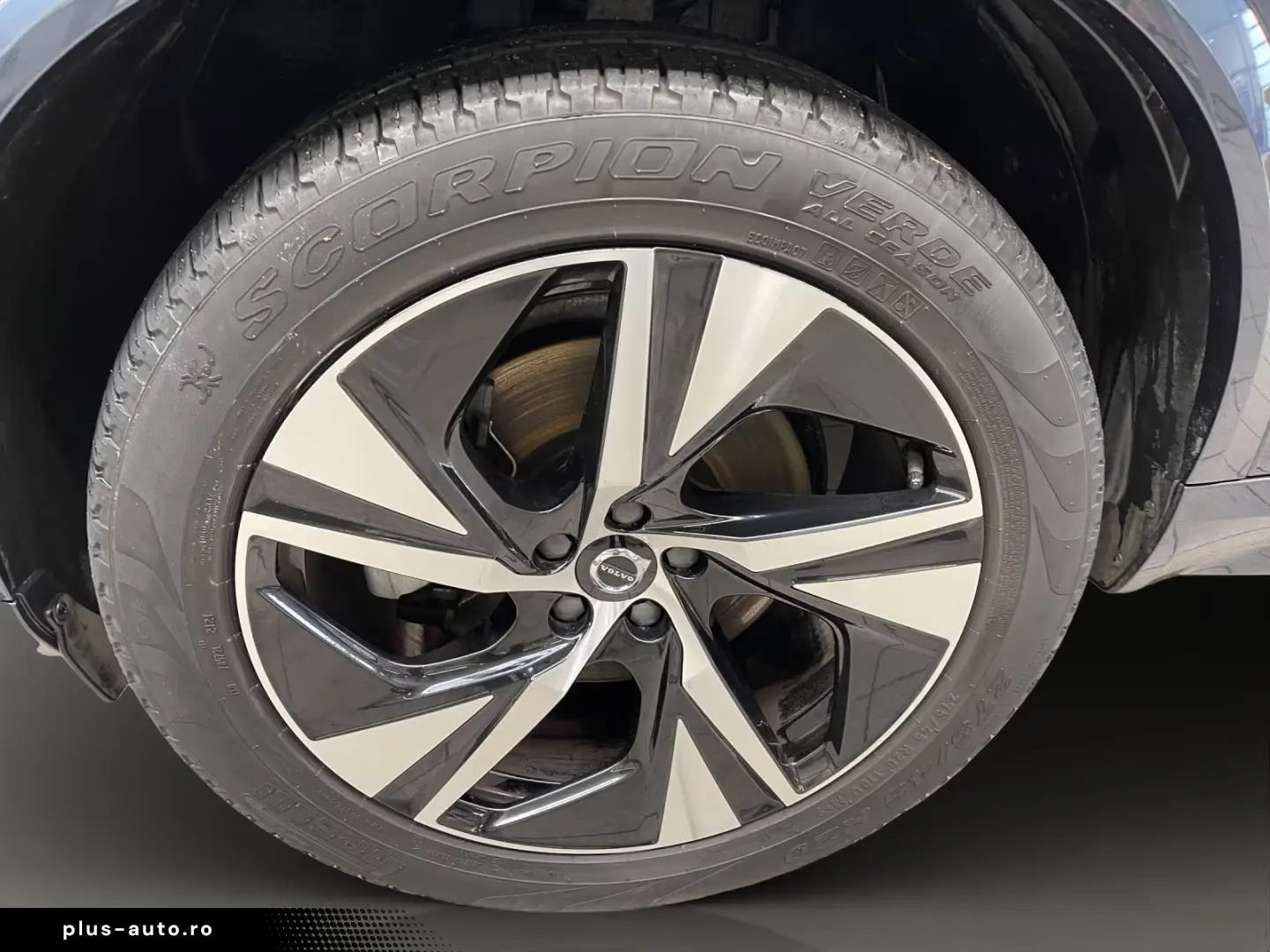 Volvo XC90 B5 (Diesel)- R Design ACC AHK AUT