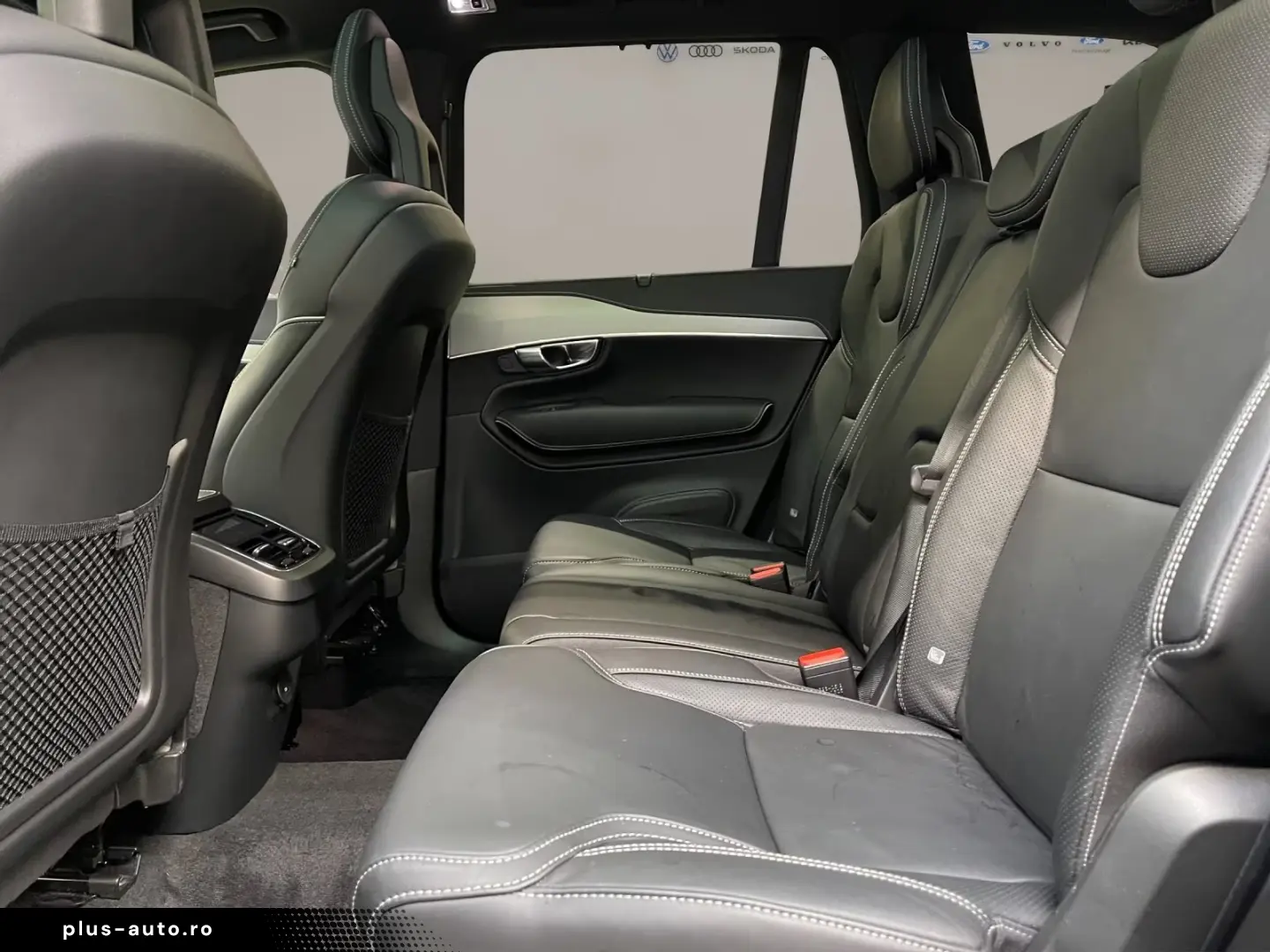 Volvo XC90 B5 (Diesel)- R Design ACC AHK AUT