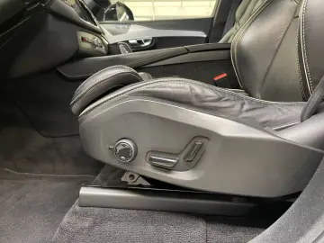 Volvo XC90 B5 (Diesel)- R Design ACC AHK AUT